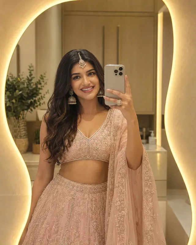 Luxury Mirror Selfie Portraits