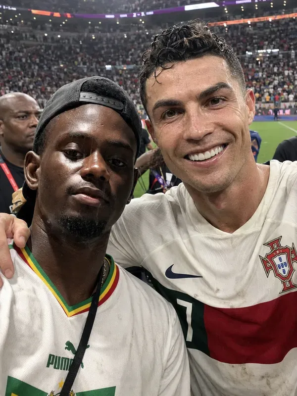 Realistic Selfie Pics With Any Player