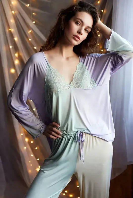 Elegant Indoor Fashion Portraits