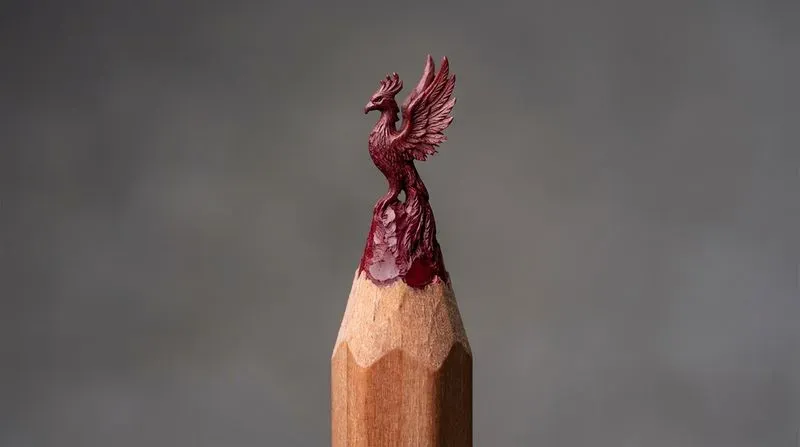 Intricate Pencil Tip Miniature Sculptures