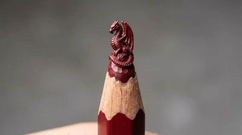 Intricate Pencil Tip Miniature Sculptures