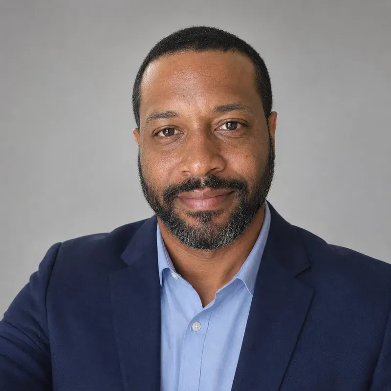LinkedIn Profile Photos From Selfies