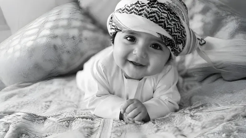 Tender Newborn Family Moments