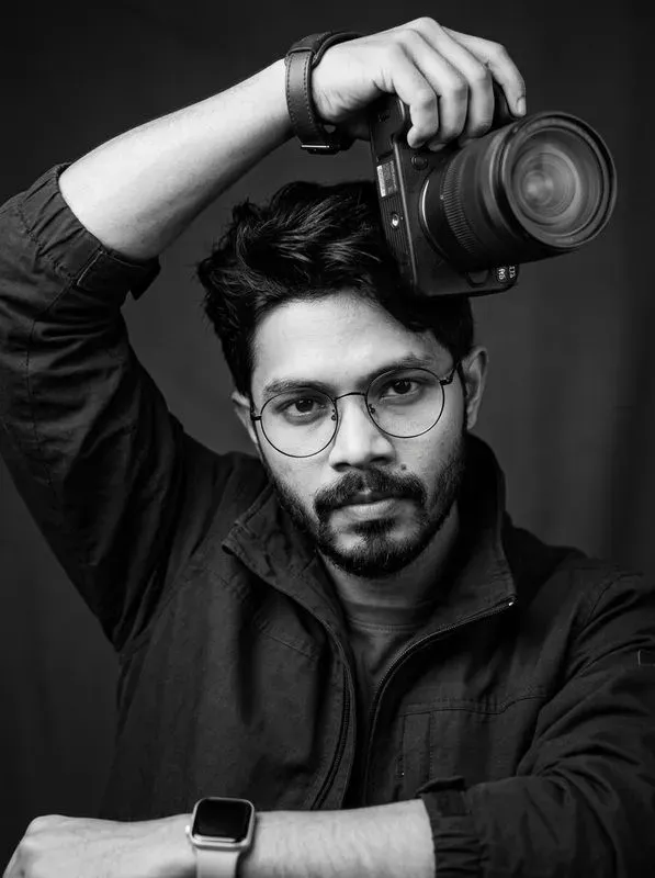Monochromatic Photograph Portraits