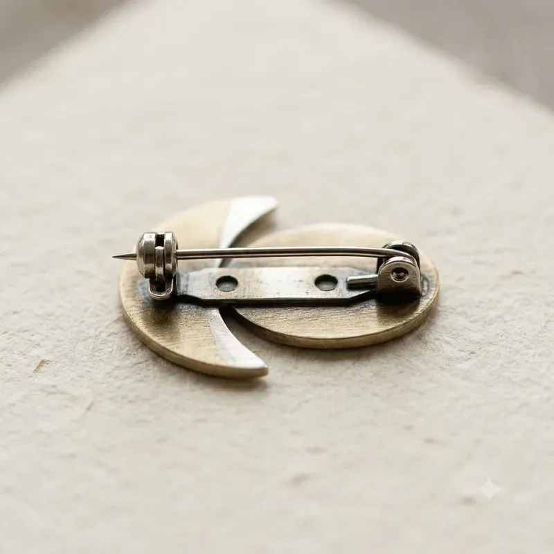 Jewelry Clasp Detail Macro Photo Builders