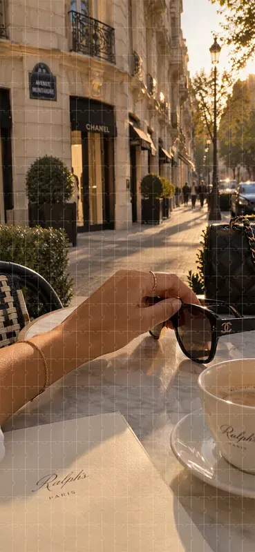 Faceless Luxury Iphone Lifestyles