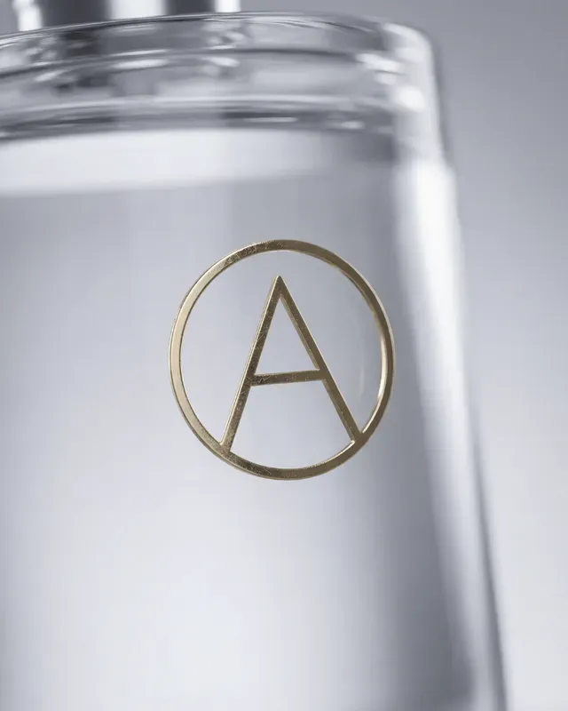 Luxury Perfume Photography That Sells