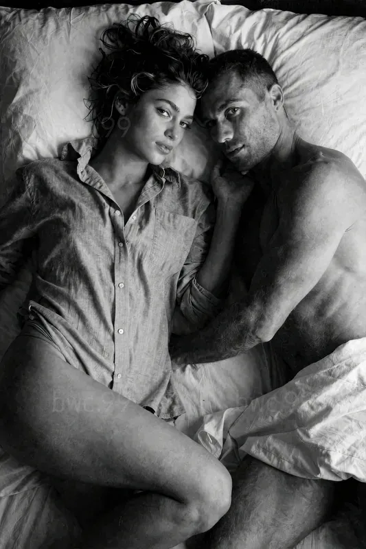 Intimate Canvas Authentic Couples