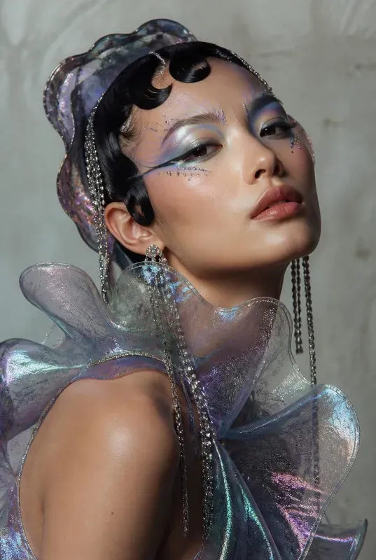 Avantgarde Beauty Concept Generator