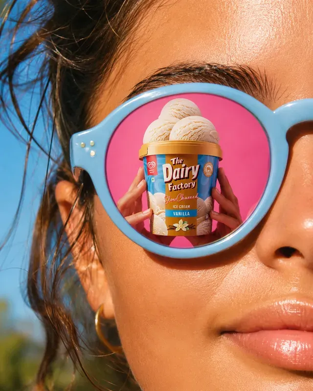 Sunglasses Reflection Product Photo