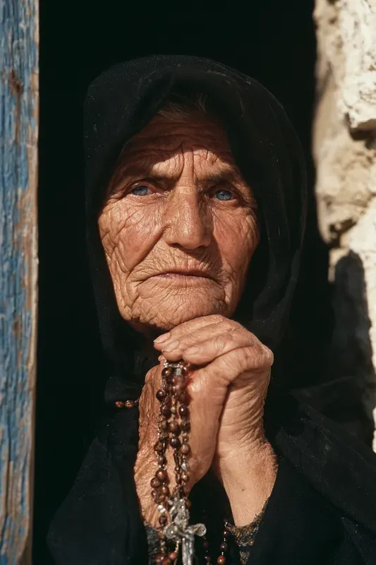 Elder Portrait Generator