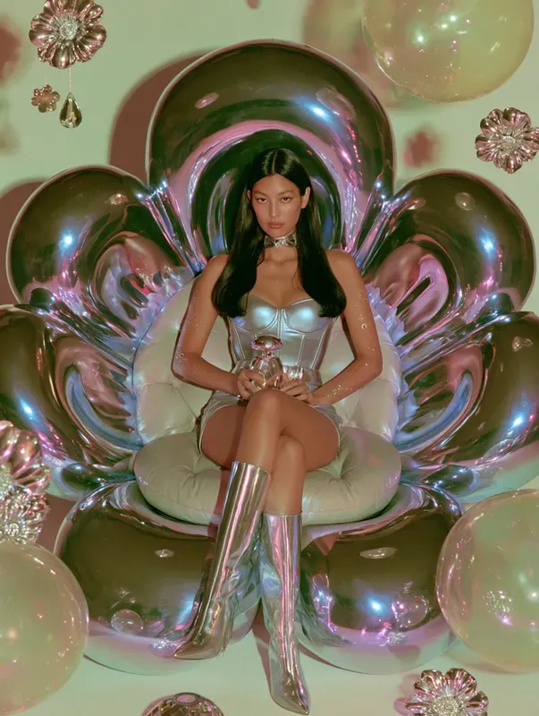 Liquid Chrome Flower Thrones