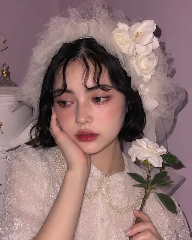 Japanese Doll Beauty Flash Portraits