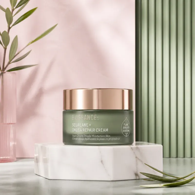 Hyperrealistic Ecommerce Product Stages