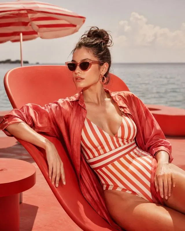 Fashionforward Product Ads