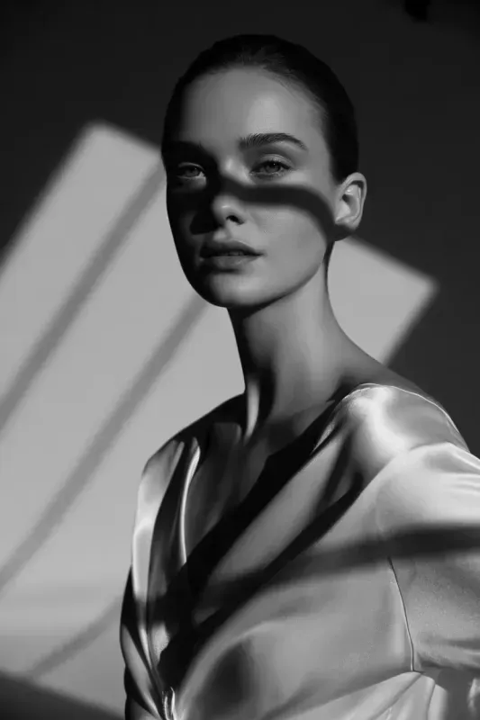 Black White Glamour Fashion Photos