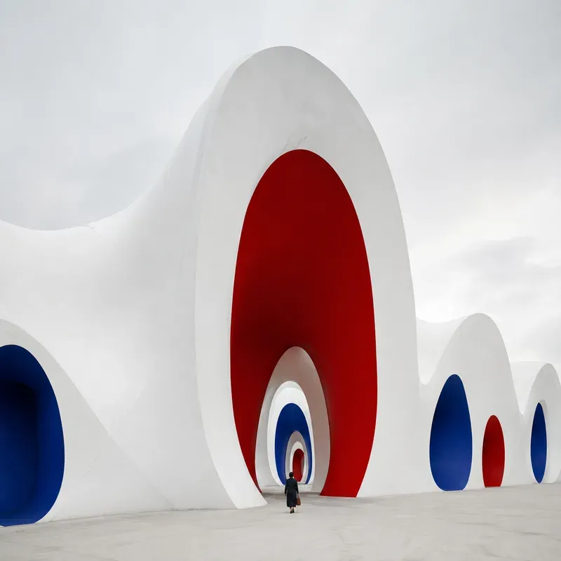 Surreal Color Portal Architectures