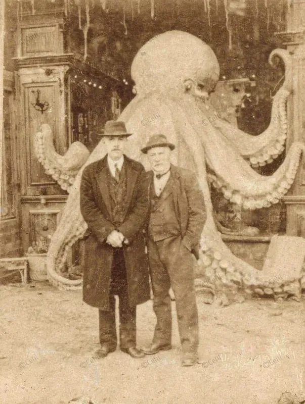Vintage 1920s Sepia Photo Creators
