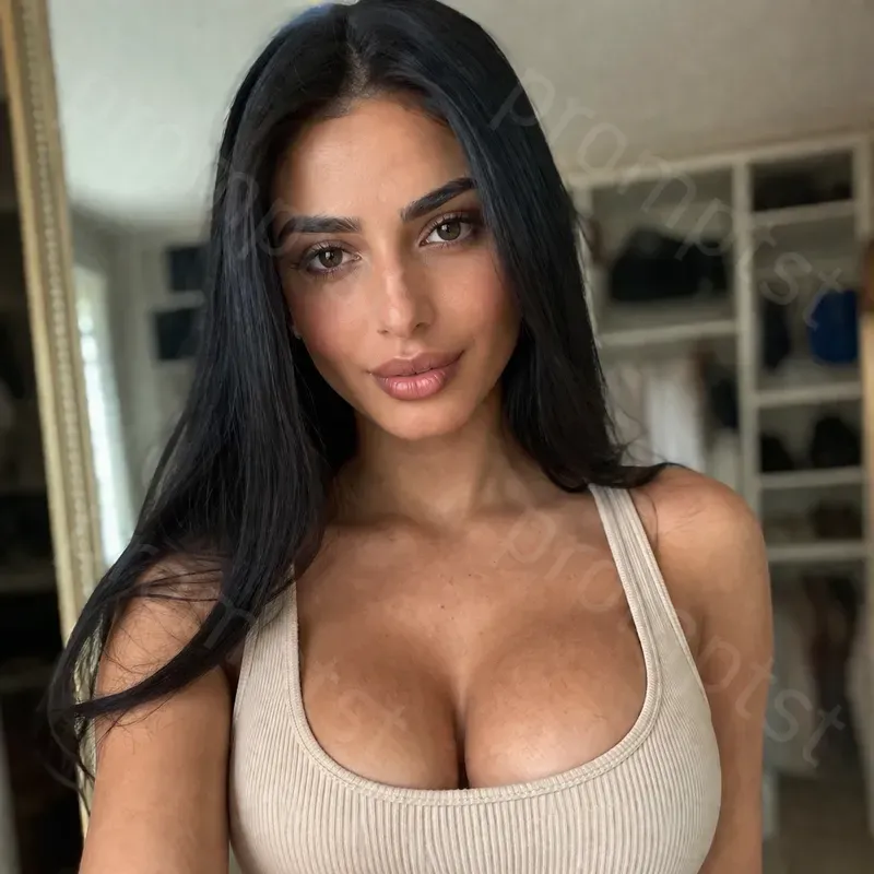 Viral Influencer Instagram Selfies