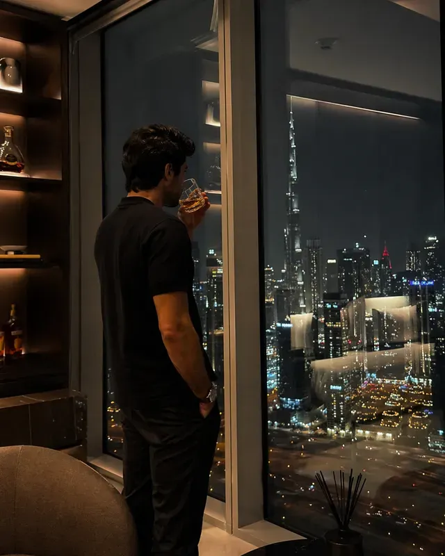 Rich Lifestyle Moments