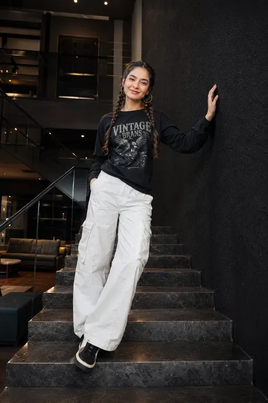 Fashion Stair Portrait Generator
