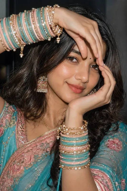 Bangle Frame Beauty Portraits